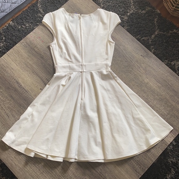 LULUS Exclusive Ivory Tulip Mini Dress Size XS - Picture 9 of 10